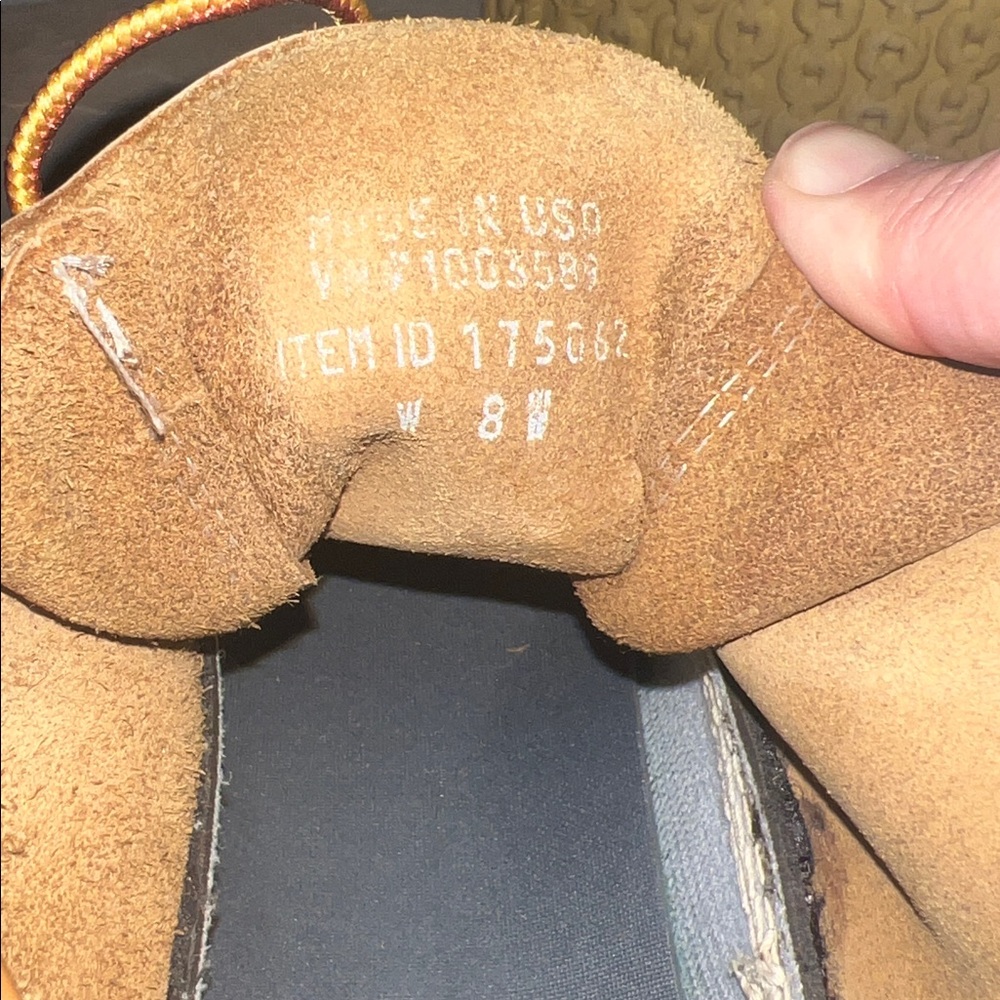 L.L. Bean 6” Women’s Bean Boots - Picture 9 of 9